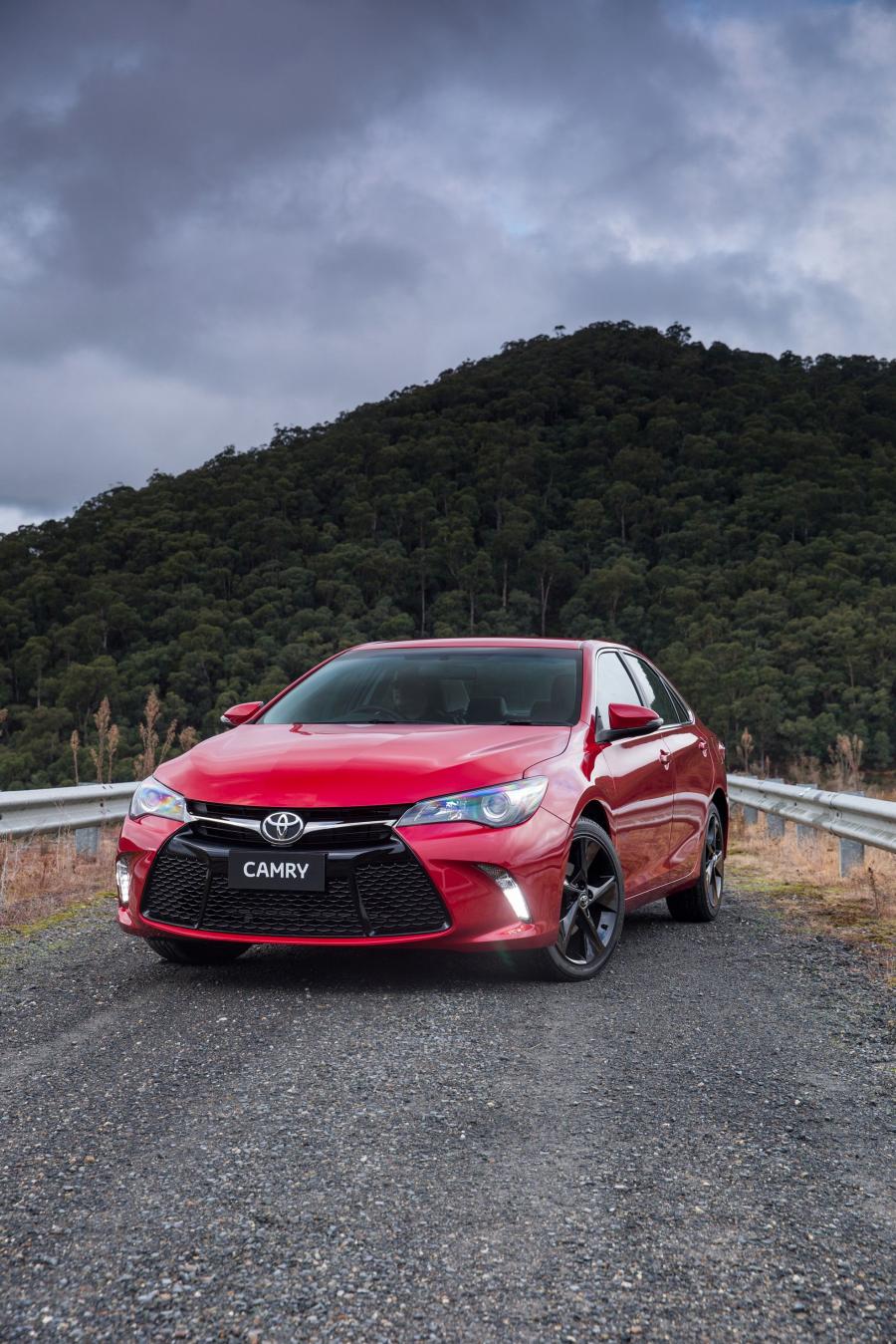  Toyota Camry Atara SX 2015 года  (фото 9 из 18)